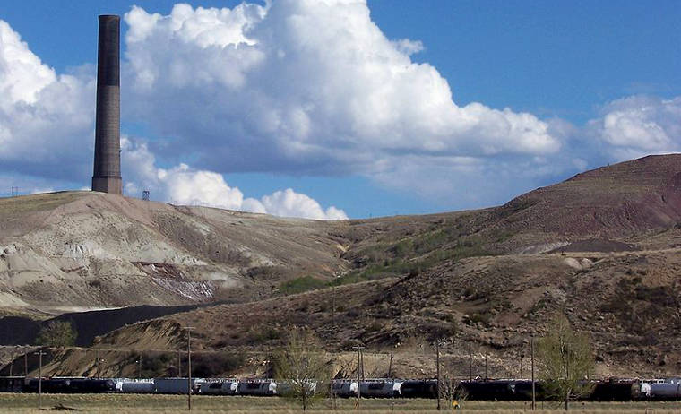 Anaconda Smoke Stack State Park | The Sights and Sites of America