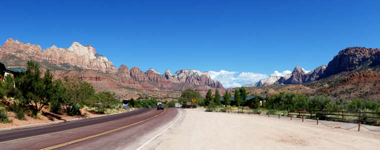 Coming to the south entrance to Zion National Park